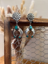 Load image into Gallery viewer, Graceland Earrings